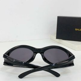 Picture of Balenciga Sunglasses _SKUfw55616470fw